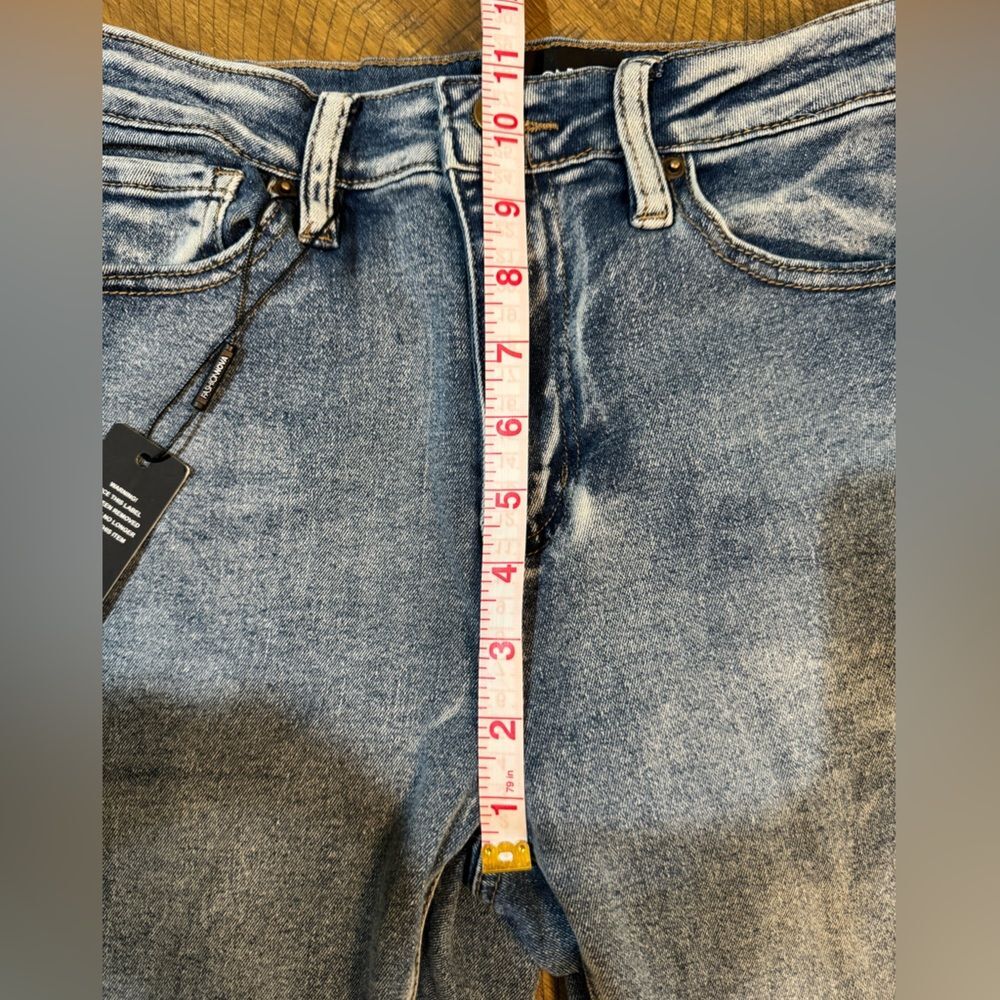 Fashion Nova Gemma Sculpting Stretch Vintage Wash High Waist Flare Jeans NWT - Picture 6 of 13